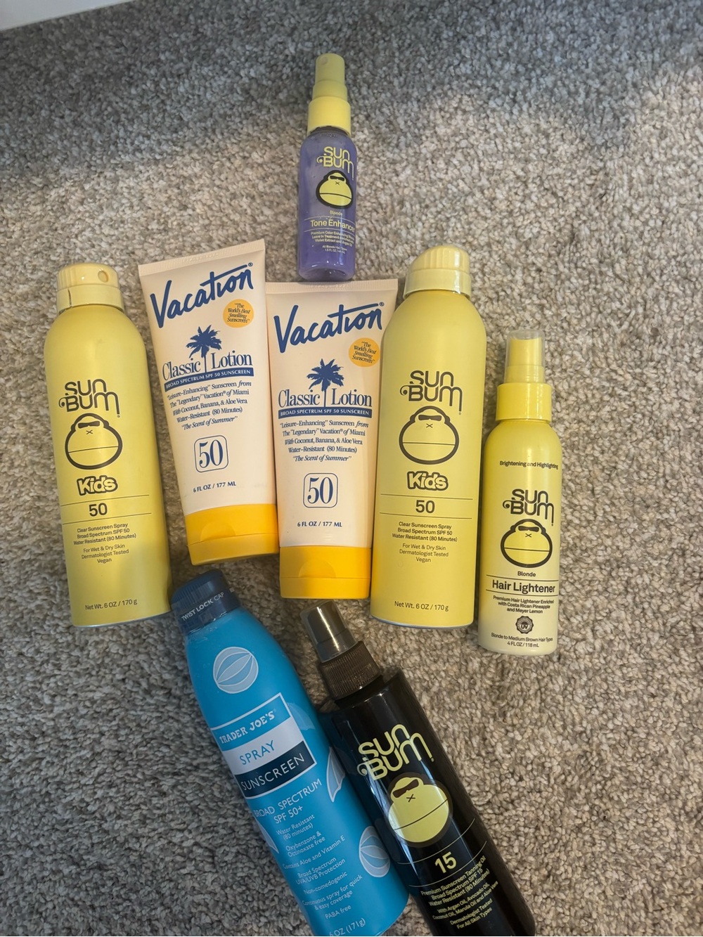 Vacation and Sun Bum Kids SPF 50 Spray Sunscreen - 8 pieces bundle all in date